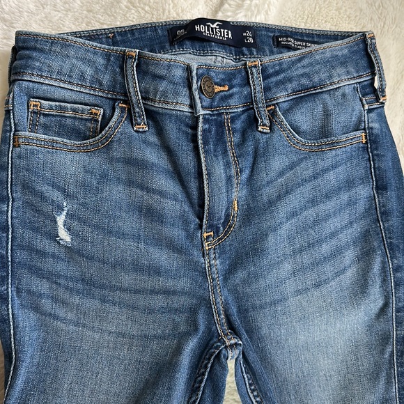 Hollister 0S medium wash distressed jeans - Picture 3 of 4